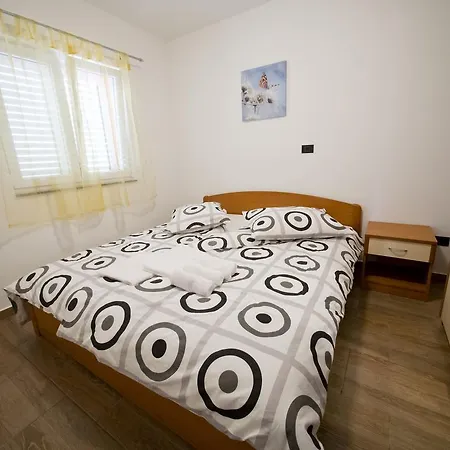 Apartment Bamba Grebastica Exterior photo