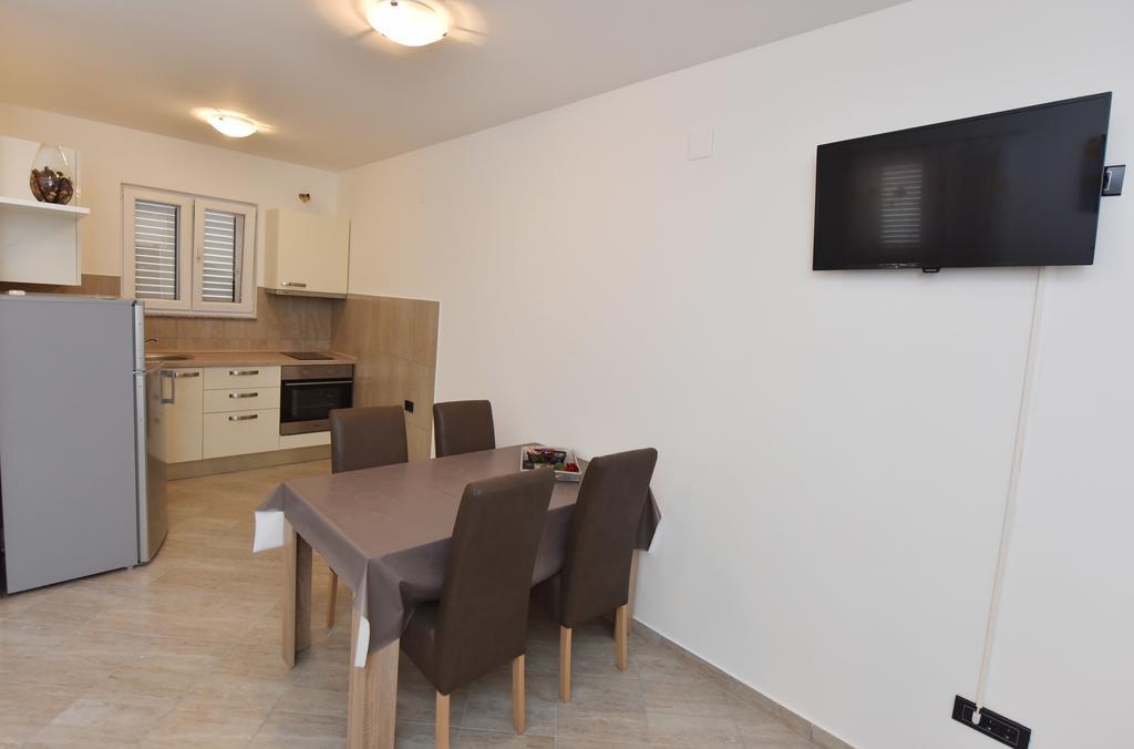 Apartment Bamba Grebastica